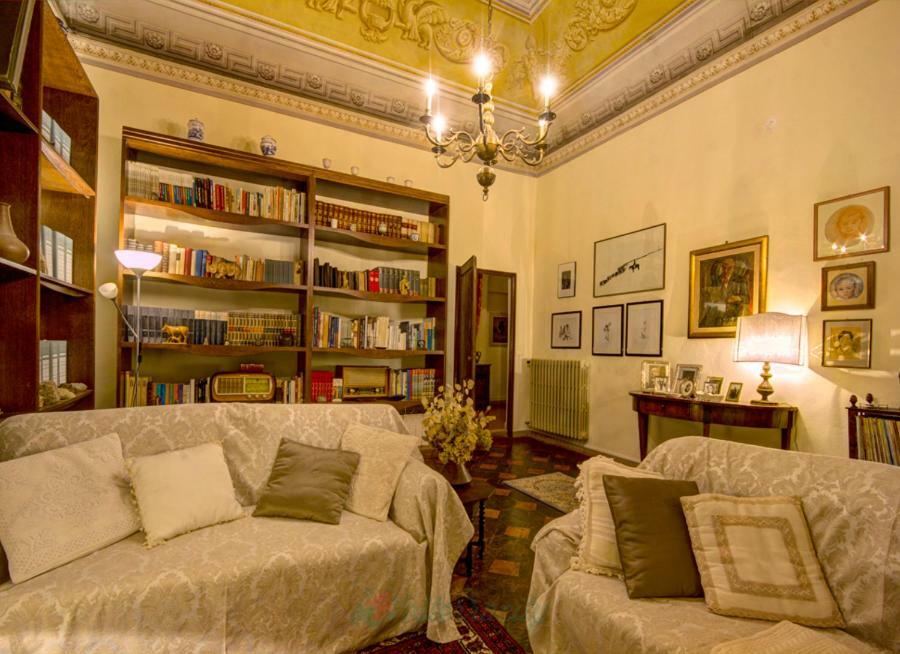 Residenza Storica Palazzo Ricciarelli Vila Volterra Exterior foto